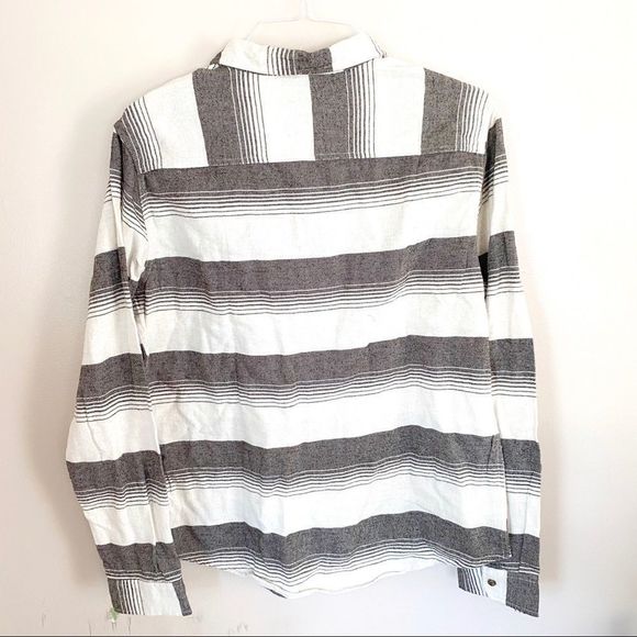 CAPE JUBY BUTTON UP LONG SLEEVE MENS LARGE - Picture 3 of 4